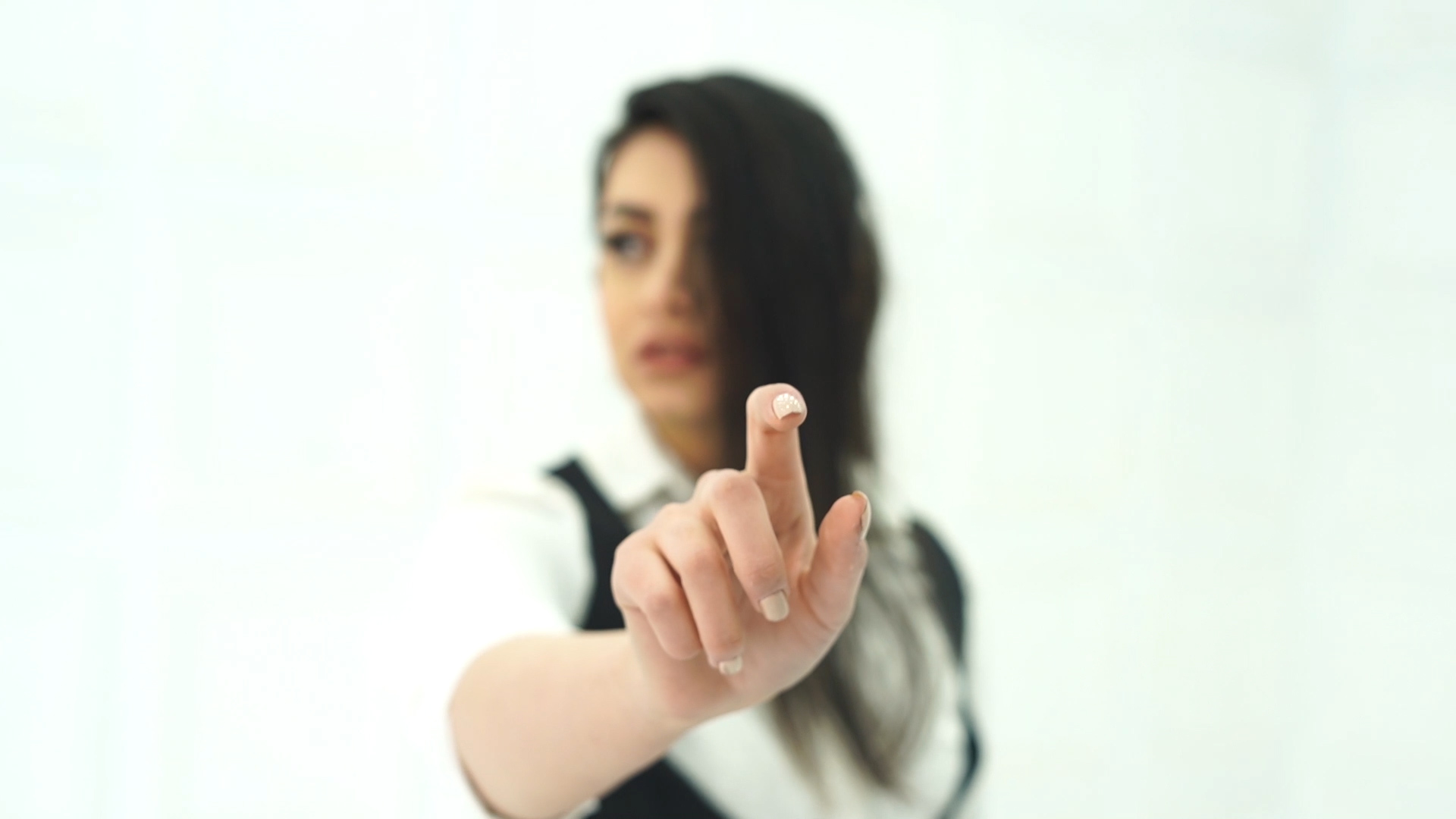 بیش از ۱۳ سال تجربه، هزاران فریم محتوا